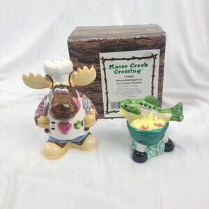 Enesco Moose Creek Crossing Salt and Pepper Shaker Moose Griller Fish on Grill